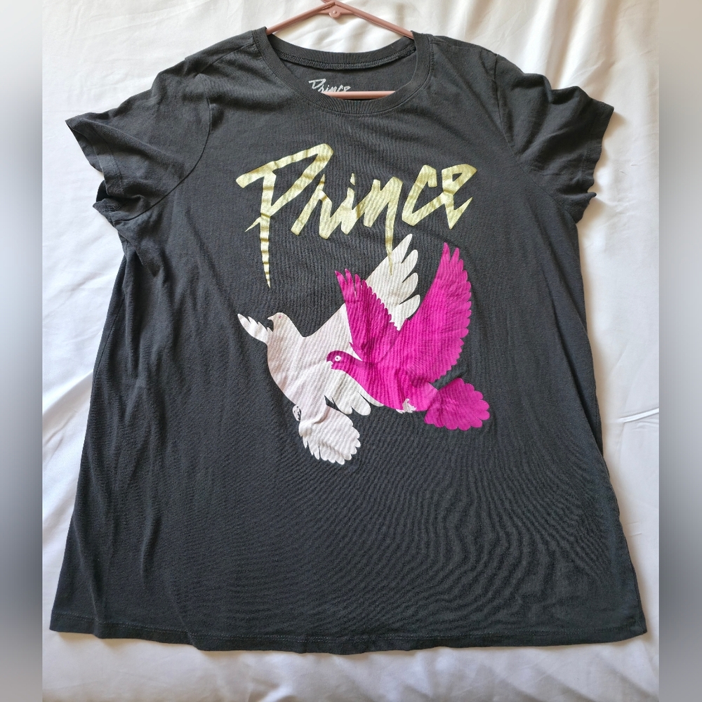 Torrid Classic Fit Crew Tee - Prince Doves